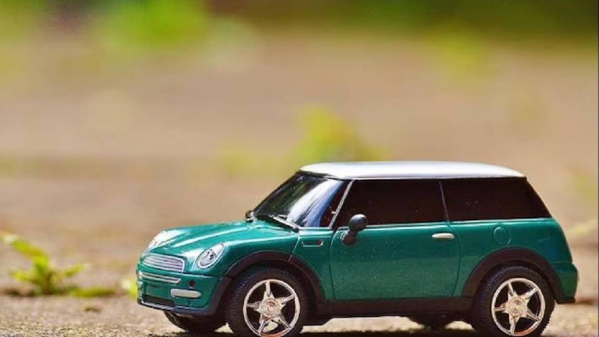 ഇൻഷുറൻസ് ഡ്രൈവർക്കോ കാറിനോ? കാർ ഇൻഷുറൻസിനെക്കുറിച്ചുള്ള തെറ്റിദ്ധാരണകളും അറിയേണ്ട കാര്യങ്ങളും