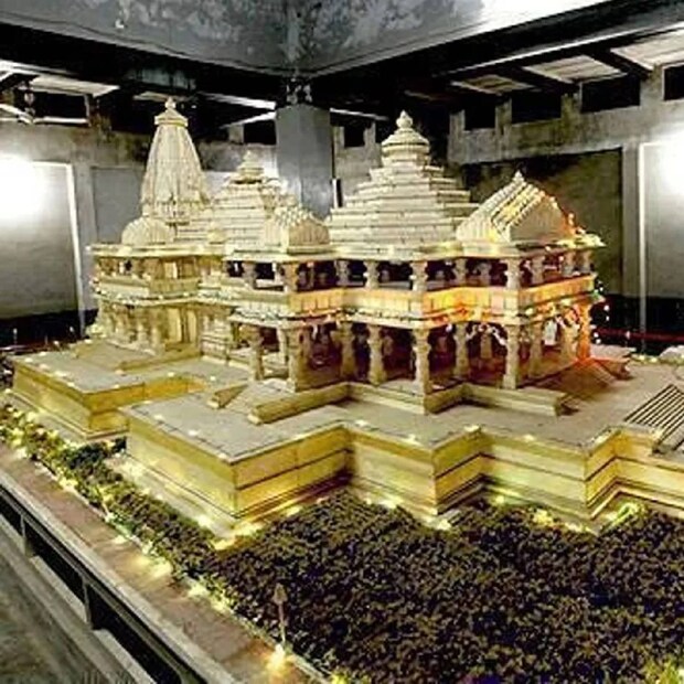 ക്ഷണിക്കപ്പെട്ട ചലച്ചിത്ര താരങ്ങളുടെ ലിസ്റ്റിൽ അനുപം ഖേർ, സഞ്ജയ് ലീല ബൻസാലി, അക്ഷയ് കുമാർ, മാധുരി ദീക്ഷിത്ത്, രാജ്‌കുമാർ ഹിറാനി, ചിരഞ്ജീവി, രോഹിത്ത് ഷെട്ടി, ധനുഷ്, ഋഷഭ് ഷെട്ടി തുടങ്ങിയവർ ഉൾപ്പെട്ടിട്ടുണ്ട് എന്ന് വളരെ ദിവസങ്ങൾക്ക് മുൻപേ റിപോർട്ടുകൾ പുറത്തുവന്നിരുന്നു 