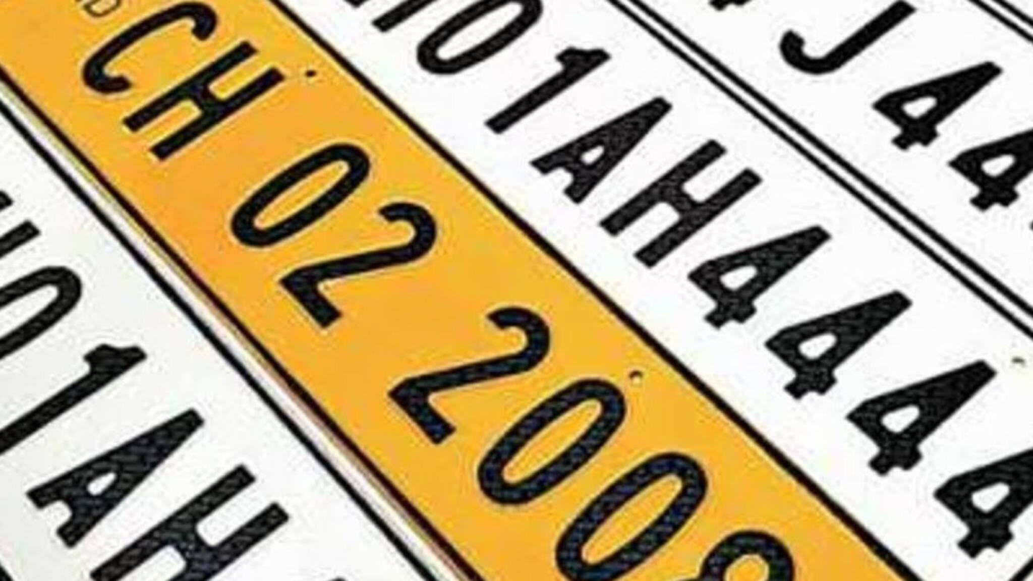 വെറൈറ്റി അല്ലേ! സ്വന്തം കാറിന് മക്കളുടെ പേരിൽ മലയാളിയുടെ ഫാൻസി നമ്പർ