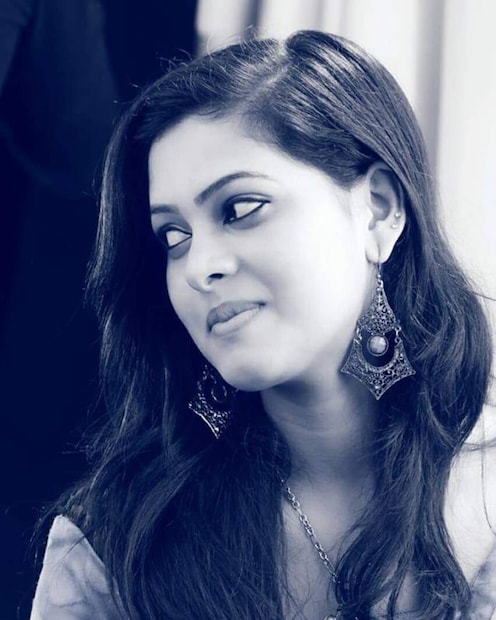പണ്ട് ഭർത്താവ് കൂടെ ഉണ്ടായിരുന്നപ്പോൾ ഒരാൾ പോലും ഇത്തരം പെരുമാറ്റത്തിന് മുതിർന്നിട്ടില്ല എന്ന് സജ്‌ന. സമൂഹം ഒറ്റയ്ക്ക് ജീവിക്കുന്ന സ്ത്രീയോട് കാട്ടുന്ന മോശം സമീപനത്തിന് ഉദാഹരണമാണ് സജ്‌നയുടെ വെളിപ്പെടുത്തലിലൂടെ പുറം ലോകം അറിഞ്ഞത് 