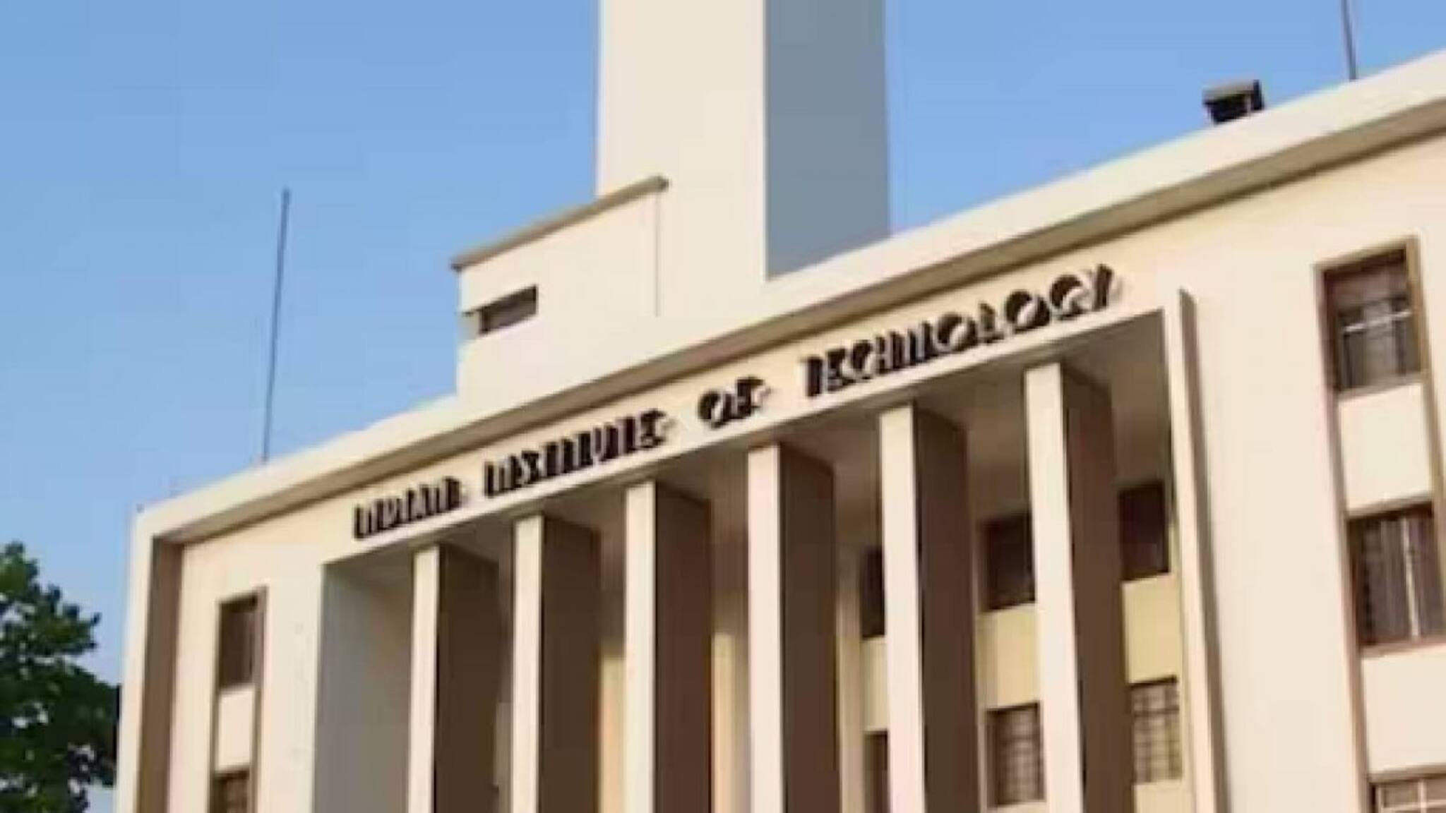 ഐഐടി ഖരഗ്പൂരിനെ വേണ്ടവിധത്തിൽ ബ്രാൻഡിങ്ങ് ചെയ്യണം: ഡയറക്ടർ വി.കെ. തിവാരി