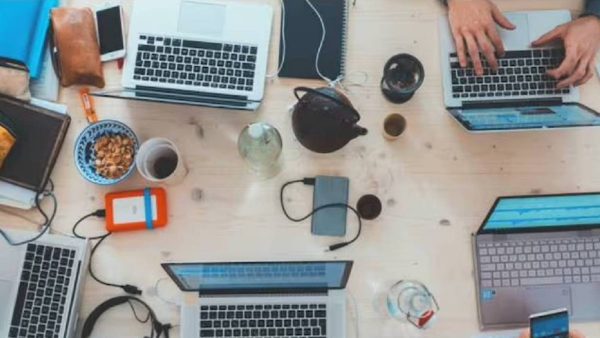 മുന്നിര ഇന്ത്യന് ഐടി കമ്പനികളിൽ നിന്ന് സ്ത്രീ ജീവനക്കാര് കൊഴിയുന്നു; കഴിഞ്ഞ വര്ഷം പോയത് 25,000 പേര് മുന്നിര ഇന്ത്യന് ഐടി കമ്പനികളിൽ നിന്ന് സ്ത്രീ ജീവനക്കാര് കൊഴിയുന്നു; കഴിഞ്ഞ വര്ഷം പോയത് 25,000 പേര്