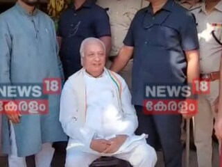 ഗവർണറുടെ പ്രതിഷേധം