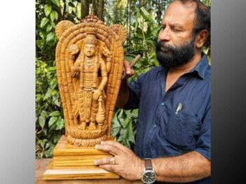 ഗുരുവായൂരപ്പൻ ശിൽപം