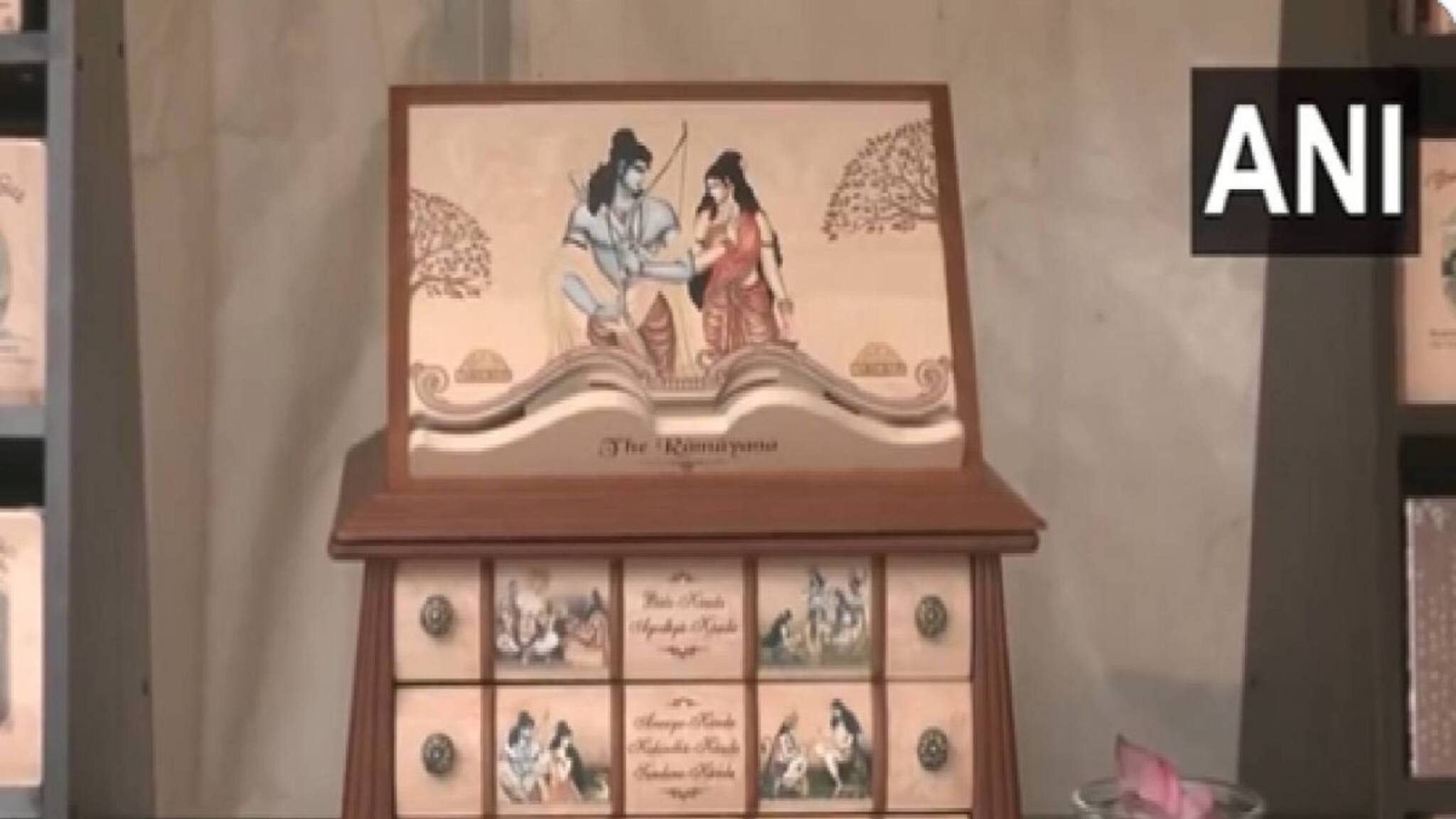 ശ്രീരാമക്ഷേത്ര പ്രാണപ്രതിഷ്ഠാ ചടങ്ങ്: ലോകത്തിലെ ഏറ്റവും വിലയേറിയ രാമായണം അയോധ്യയിൽ എത്തിച്ചു