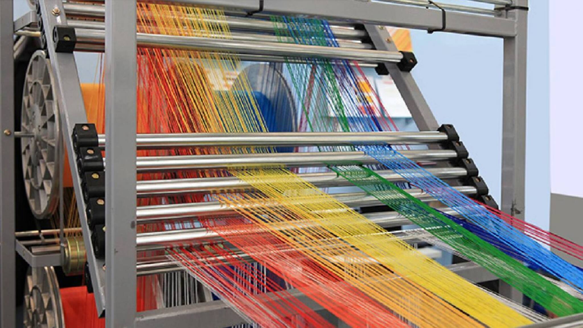 ടെക്‌സ്‌റ്റൈൽ രംഗത്ത് ശോഭനമായ ഭാവി നേടാം; കോയമ്പത്തൂരിലെ സർദാർ വല്ലഭ്ഭായ് പട്ടേൽ ഇൻസ്‌റ്റിറ്റ്യൂട്ട് ഓഫ് ടെക്‌സ്‌റ്റൈൽ മാനേജ്‌മെന്റിൽ പഠിക്കാം