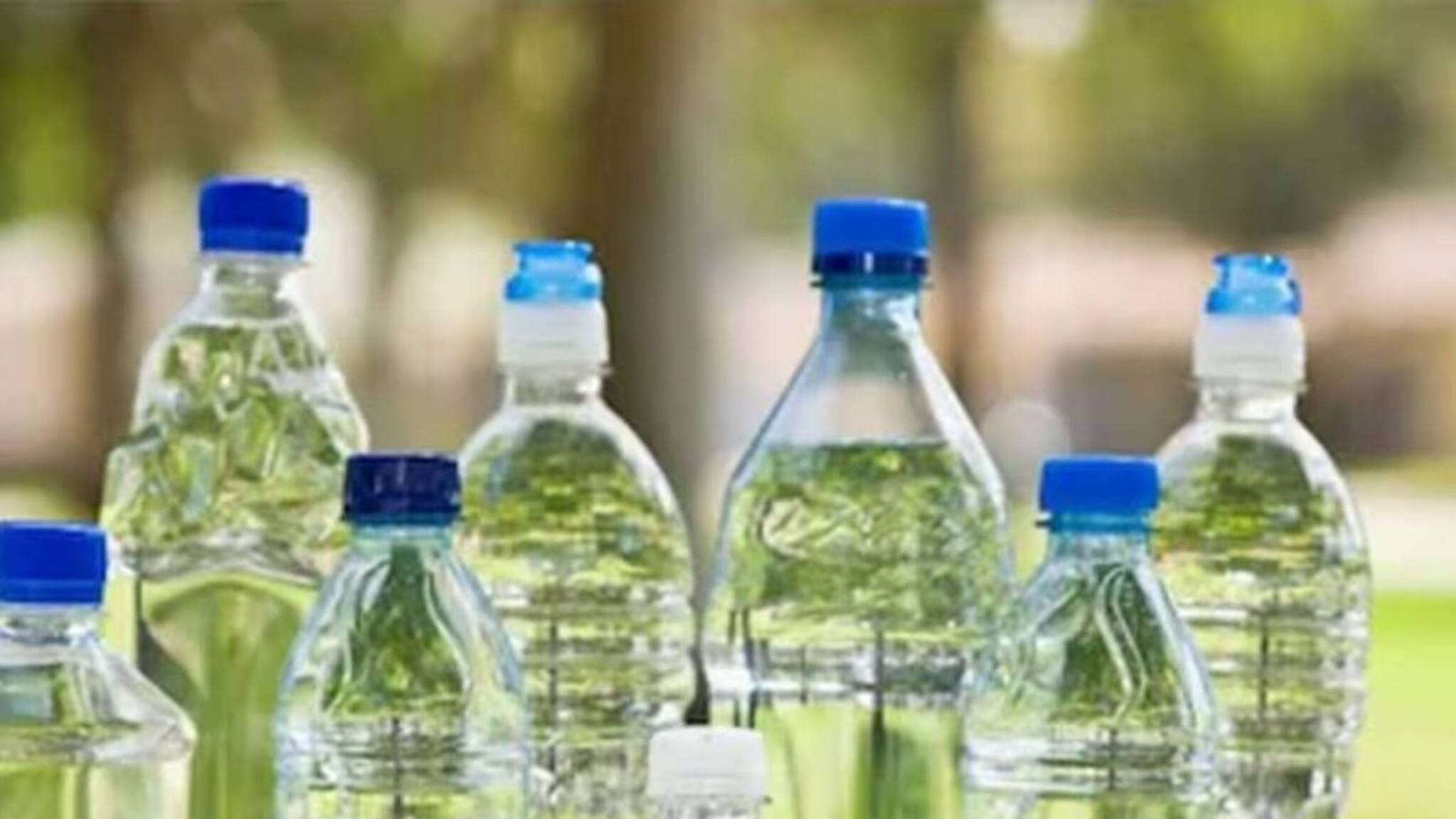 ഒരു ലിറ്റർ കുപ്പിവെള്ളത്തിൽ 2,40,000 ഓളം പ്ലാസ്റ്റിക് കണങ്ങൾ; ഗർഭസ്ഥ ശിശുക്കളെയും ബാധിക്കുമെന്ന് പഠനം