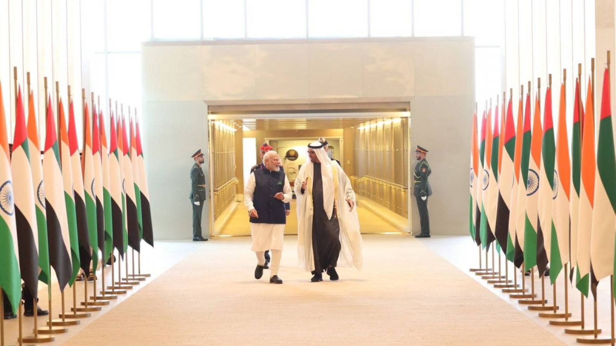 ഇന്ത്യ-യുഎഇ ബന്ധം വ്യാപാരം, വിദ്യാഭ്യാസം, ഊര്‍ജം, പ്രതിരോധം എന്നീ മേഖലകളിലെ സഹകരണം മാറ്റിമറിച്ചതെങ്ങനെ ?