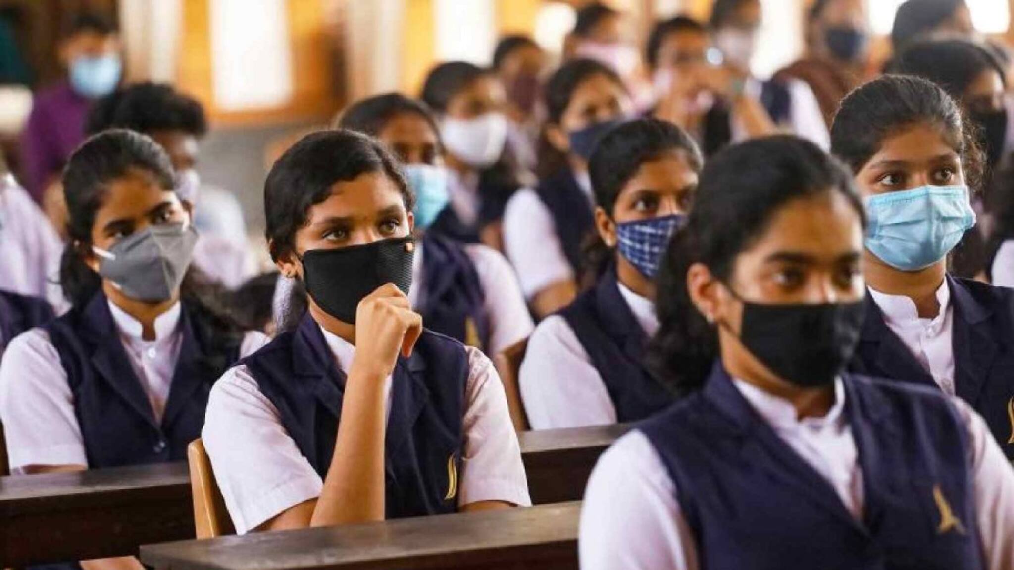 CBSE Open Book Exams: 9-12 ക്ലാസ് ഓപ്പൺ ബുക്ക്‌ പരീക്ഷയുമായി സിബിഎസ്ഇ; പരീക്ഷണം ഈ വർഷം അവസാനത്തോടെ