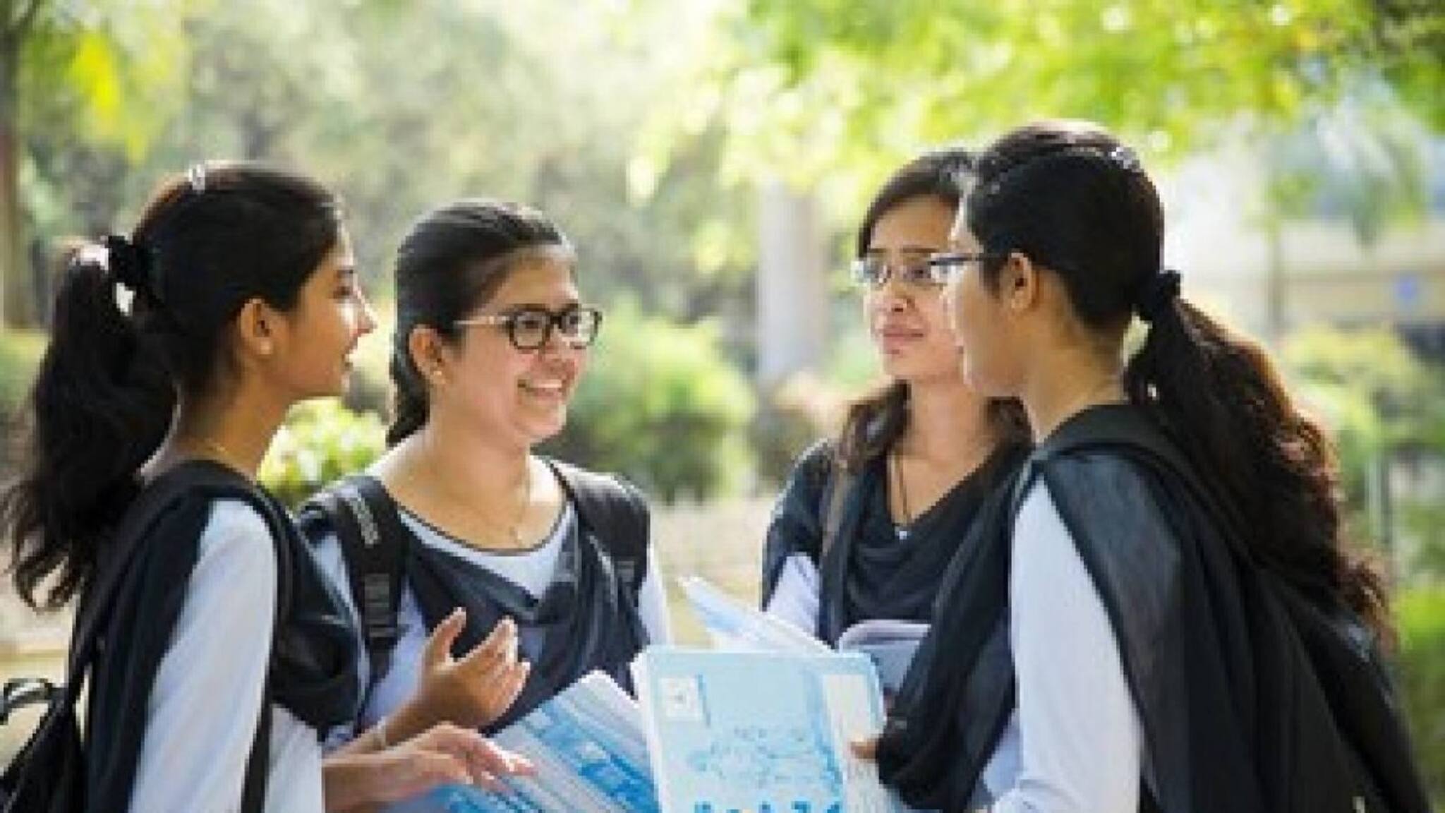 എസ്എസ്എല്‍സി പരീക്ഷാഫലം; ഉപരിപഠനത്തിന് യോഗ്യത നേടിയത് 4,25,563 പേര്‍