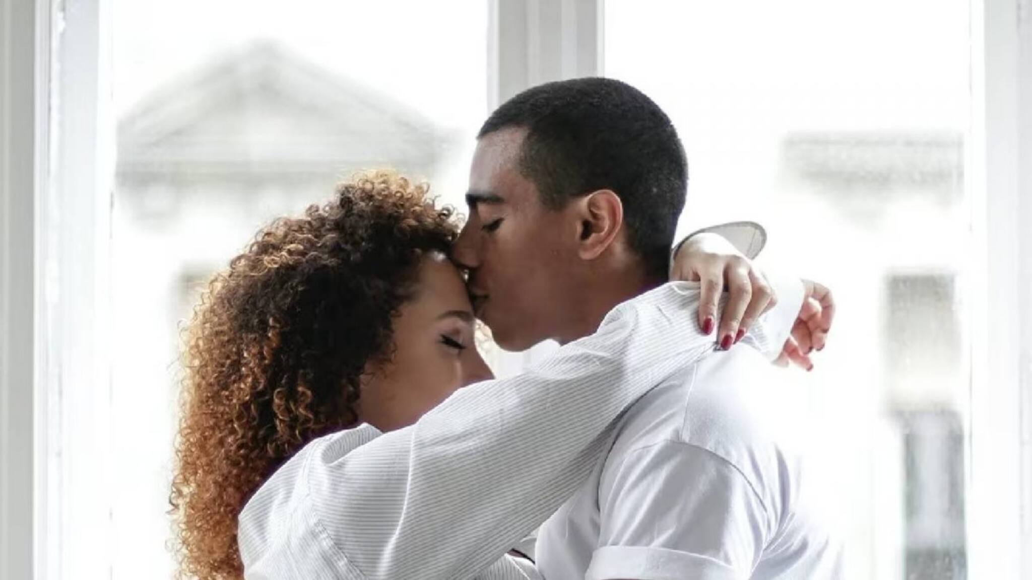 മനുഷ്യന്റ ആദ്യ ചുംബനം എന്നായിരുന്നു ?