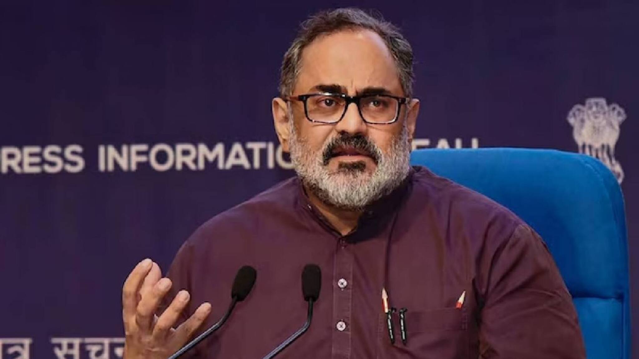 AI ഉപയോഗിക്കുന്ന കമ്പനികൾക്ക് കേന്ദ്ര മാർഗനിർദേശം; അനുമതി തേടൽ 'ഇൻഷുറൻസ് പോളിസിക്ക്' തുല്യമെന്ന് മന്ത്രി രാജീവ് ചന്ദ്രശേഖര്‍