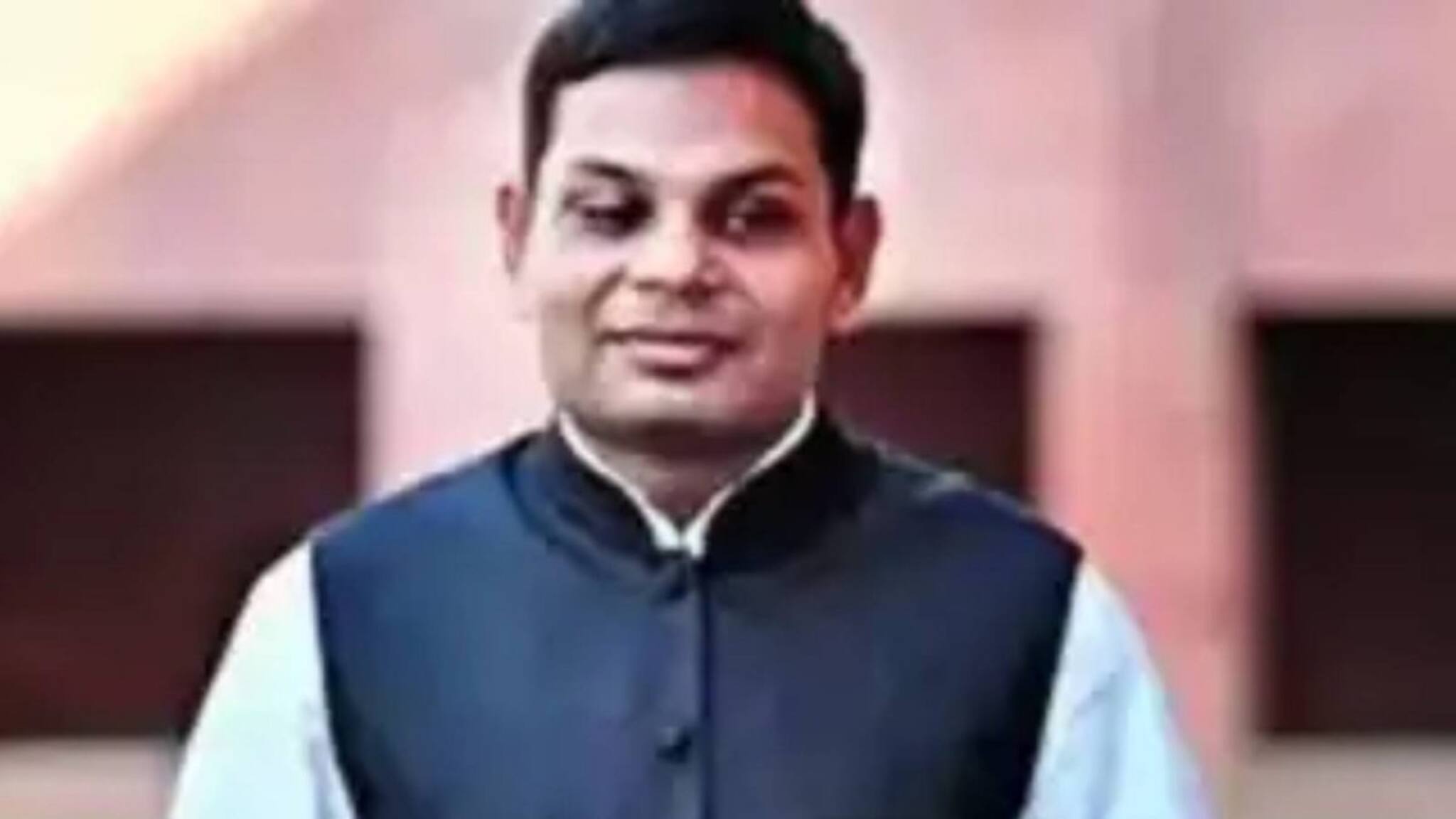 കാഴ്ചപരിമിതി തടസമാകാതെ തരുൺ കുമാർ; ഐഐഎം അഹമ്മദാബാദില്‍ നിന്ന് പിഎച്ച്ഡി അതുല്യ നേട്ടം