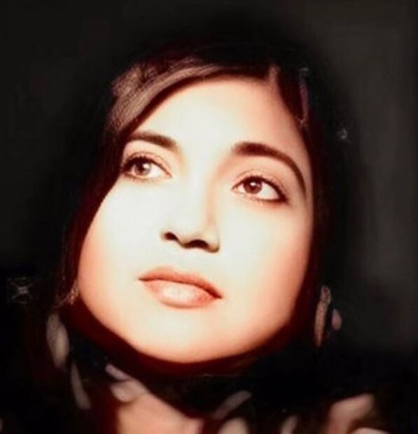 Alka Yagnik, alka yagnik songs,alka yagnik hearing loss,alka yagnik age,alka yagnik news,alka yagnik songs list,alka yagnik best songs, Legendary singer Alka Yagnik, Alka Yagnik post, Alka Yagnik kids, Alka Yagnik diagnosed with a rare form of hearing loss, अलका याग्निक, अलका याग्निक को हुईं गंभीर बीमारी, अलका याग्निक के गाने