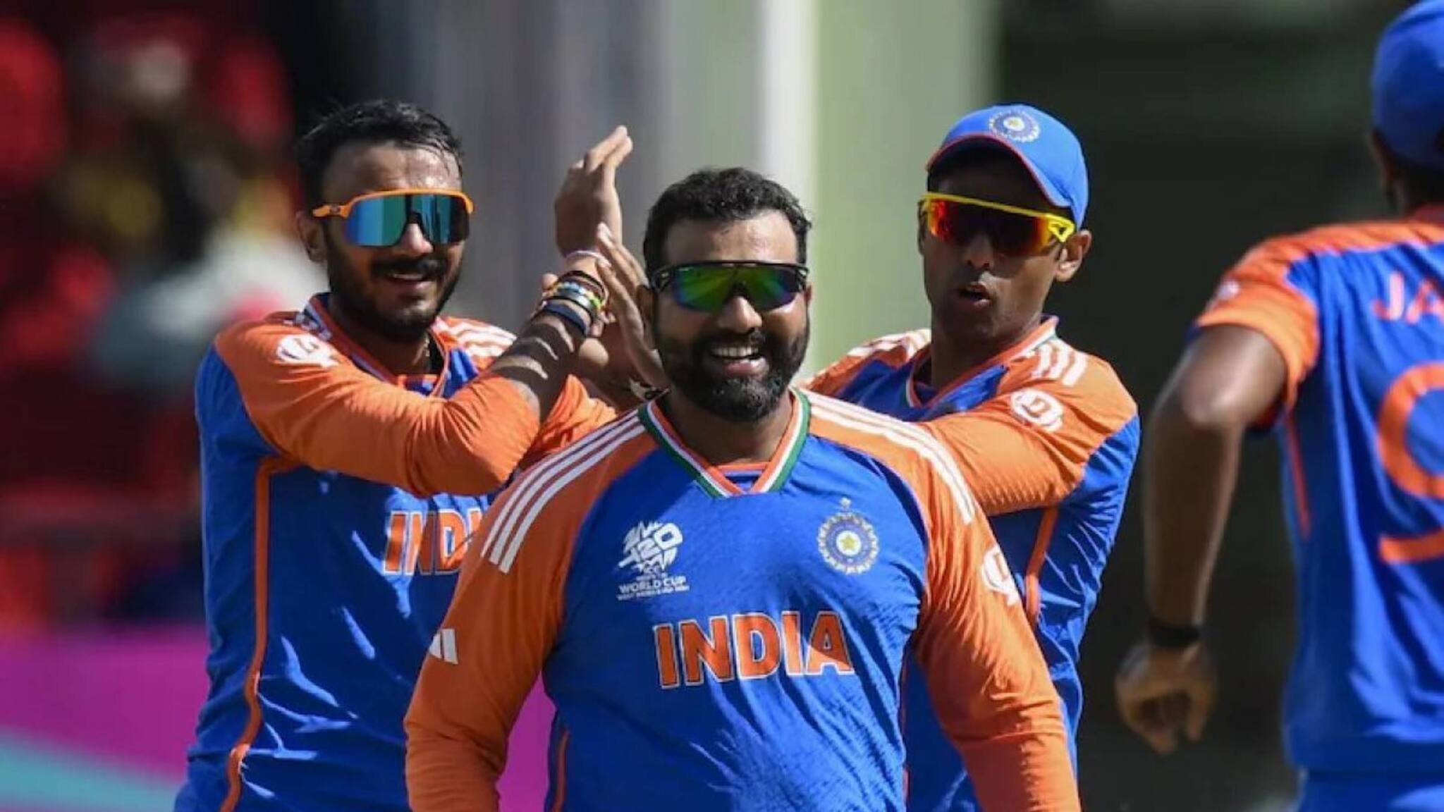 ഇംഗ്ലണ്ടിനെ തറപറ്റിച്ച് ഇന്ത്യ T20 ഫൈനലിൽ; ഇത് മൂന്നാം തവണ