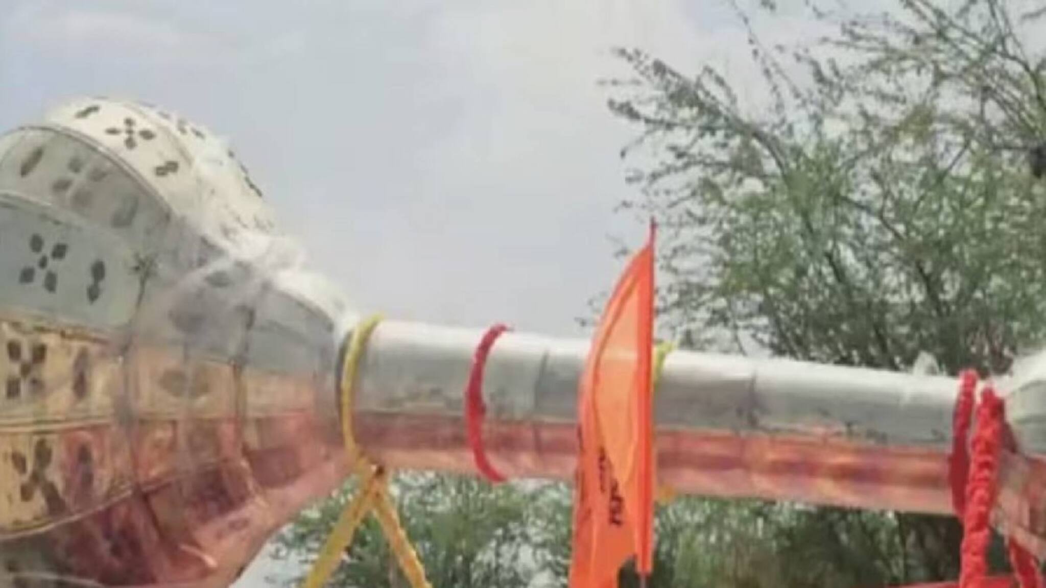 അയോധ്യയിലെ രാമക്ഷേത്രത്തിലേക്ക് 3200 കിലോഗ്രാം ഭാരമുള്ള വില്ലും 3000 കിലോ ഭാരമുള്ള ഗദയും അയച്ച് രാജസ്ഥാനിലെ ഭക്തര്‍