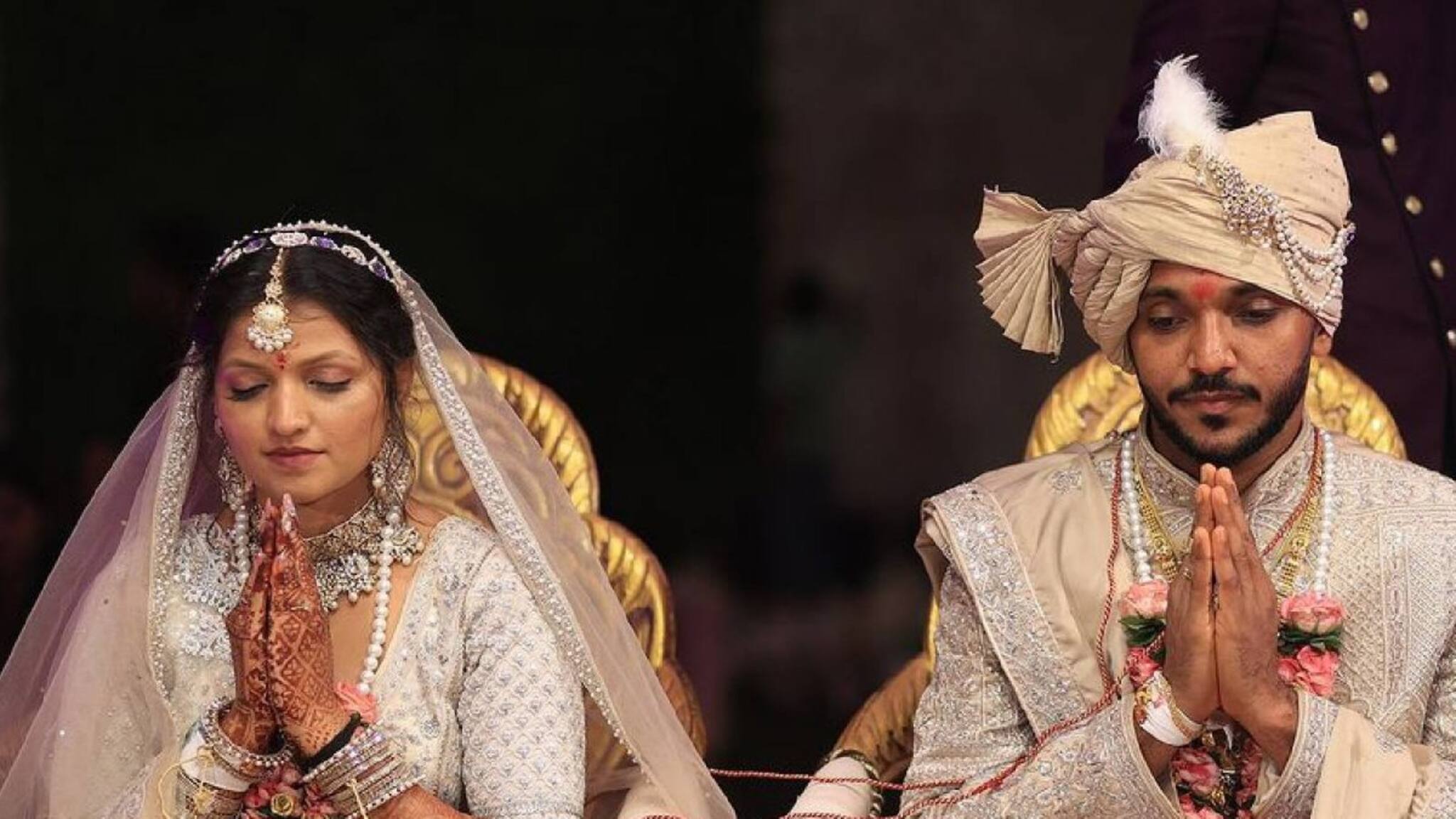 ഇന്ത്യന്‍ ക്രിക്കറ്റ് താരം ചേതന്‍ സക്കറിയ വിവാഹിതനായി; വധു മേഘ്‌ന ജംബുച്ച