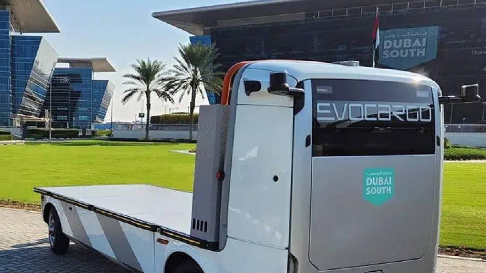 യുഎഇയിലെ ആദ്യ ഡ്രൈവറില്ലാ ട്രക്കുകളുടെ പരീക്ഷണ ഓട്ടം വിജയം