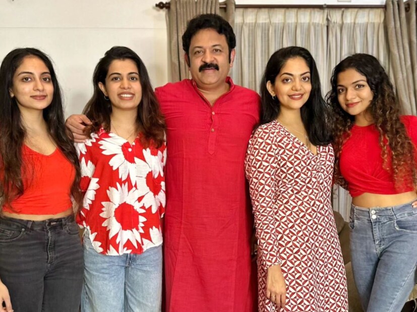  തന്റെ 4 പെൺമക്കളെക്കുറിച്ചും കഴിഞ്ഞ ദിവസങ്ങളിൽ നടൻ കൃഷ്ണ കുമാർ സോഷ്യൽ മീഡിയയിലൂടെ പങ്കുവെച്ച കുറിപ്പുകൾ വലിയ തരത്തിൽ ചർച്ച ചെയ്യപ്പെട്ടിരുന്നു. ആദ്യം രണ്ടാമത്തെ മകൾ ദിയയെക്കുറിച്ചാണ് പങ്കുവെച്ചത്. ഞാനും ദിയയും എന്ന ക്യാപ്ഷനോടെ ചിത്രം പങ്കുവെച്ചതോടെ മറ്റ് മക്കൾക്കൊപ്പമുള്ള ചിത്രങ്ങളും വേണമെന്ന് ആരാധകർ ആവശ്യപ്പെടുകയായിരുന്നു.