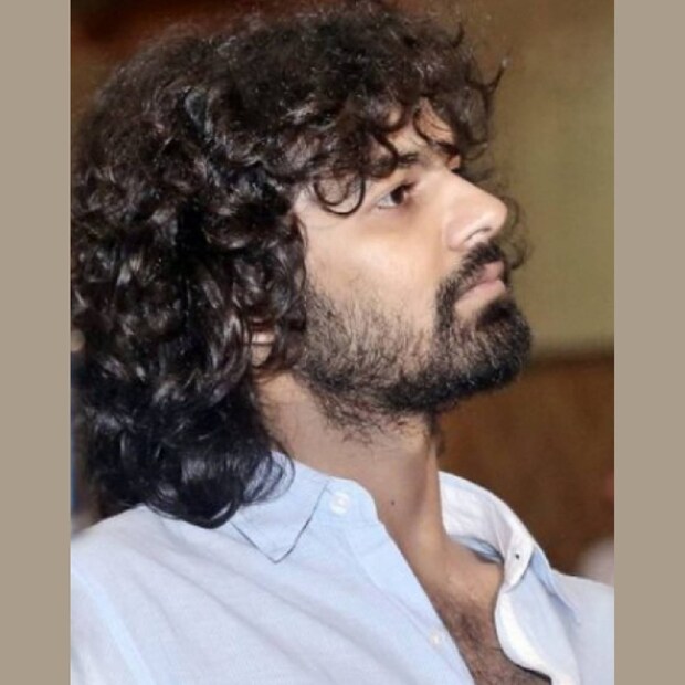 പ്രണവിന്റെ അച്ഛൻ മോഹൻലാൽ ഭക്തിയുടെ കാര്യത്തിൽ കൂടുതൽ ശ്രദ്ധയുള്ള ആളാണെന്ന് പറയേണ്ട കാര്യമില്ല. ഏറ്റവും ഒടുവിലായി കുടജാദ്രിയിലേക്ക് യാത്ര ചെയ്ത മോഹൻലാലിന്റെ ദൃശ്യങ്ങൾ സോഷ്യൽ മീഡിയയിൽ വൈറലായി മാറിയിരുന്നു. എന്നാൽ മകന്റെ ഭക്തി എന്തെന്ന് മോഹൻലാൽ വ്യക്തമാക്കിയിരുന്നു (തുടർന്ന് വായിക്കുക) 