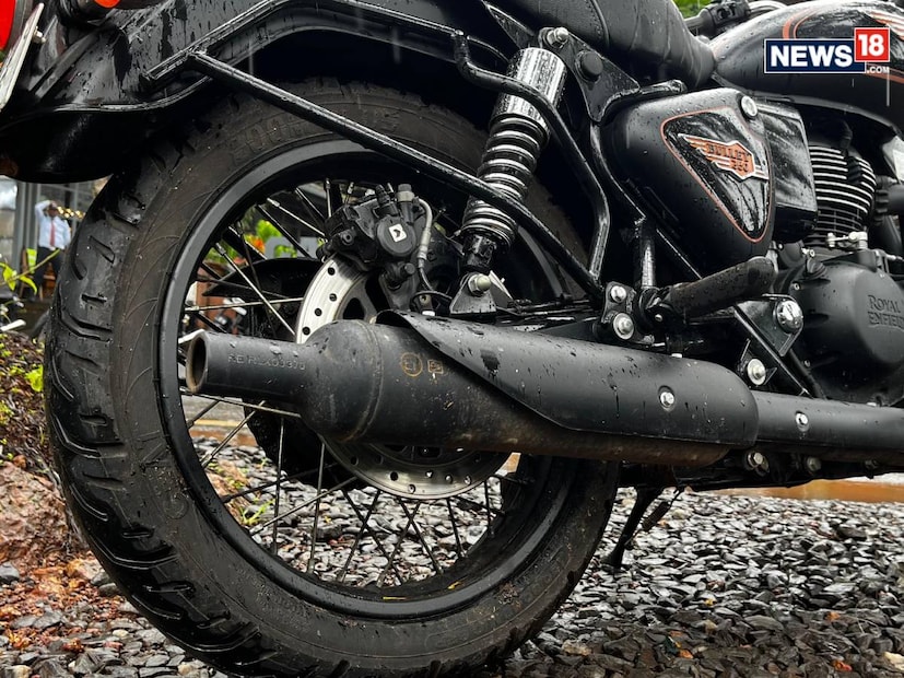 Royal Enfield Bullet 350. (Photo: Shahrukh Shah/ News18)