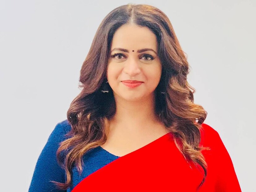 കാത്തുകാത്തൊരു മഴയത്ത്... എന്ന ഗാനത്തിലൂടെ 'നമ്മൾ' സിനിമയിൽ കാലുകുത്തിയ ഭാവനയല്ല ഇന്നുള്ളത്. അനുഭവത്തിന്റെ തീച്ചൂളയിലൂടെ കടന്നുപോയ അനുഭവങ്ങൾ ഭാവനയ്ക്ക് ഇന്നേറെയുണ്ട്. മലയാള സിനിമയിൽ നിന്നും പുറത്തിറങ്ങി അന്യഭാഷകളിൽ തനിക്കായി ഒരിടം നേടി, വിഹാഹം ചെയ്ത് മറ്റൊരു നാട്ടിൽ പോയ ഭാവന ഇടയ്ക്കിടെ സിനിമയിലൂടെ താനും ഇവിടെയുണ്ട് എന്ന് അവരുടെ മലയാളി പ്രേക്ഷകരെ ഓർമപ്പെടുത്താറുണ്ട്