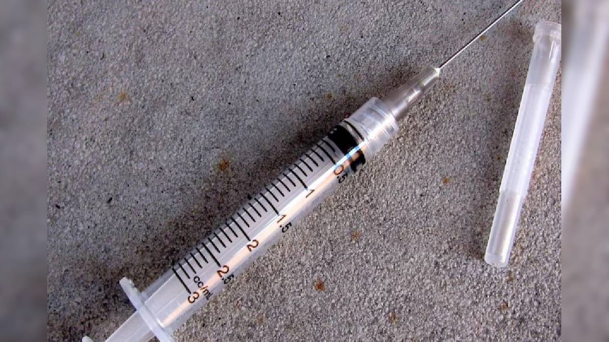 ആശുപത്രിയിൽ ഉപയോഗിച്ച കുത്തിവയ്പ്പ് സൂചി ഏഴുവയസുകാരന്റെ തുടയി