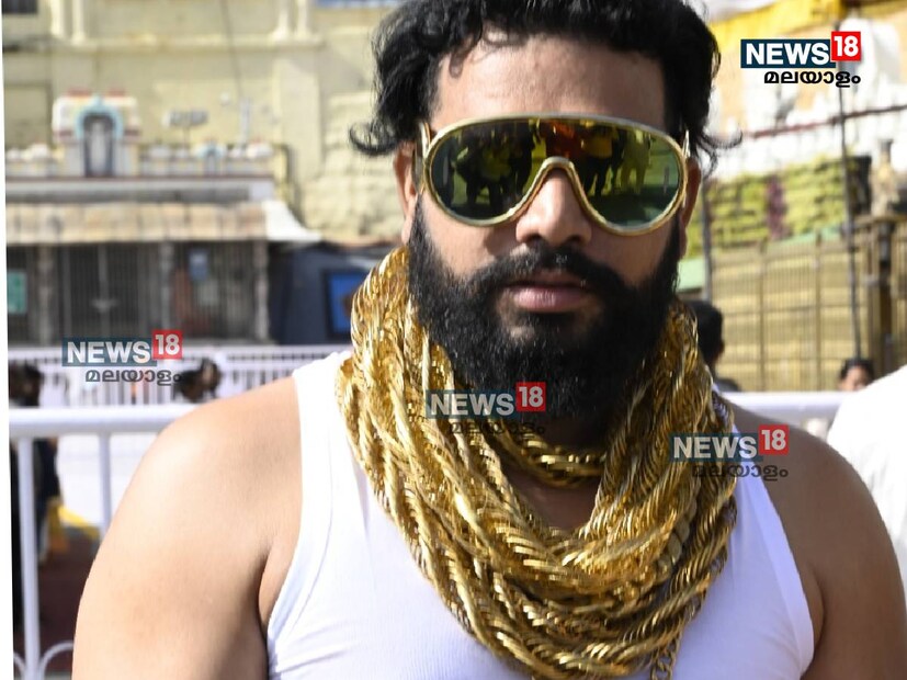  എന്നാൽ ക്ഷേത്രഭാരവാഹികൾ നൽകിയ വിവരം അനുസരിച്ച് ഇവർ പൂനെയിൽ നിന്നുള്ളവരാണ്. സണ്ണി വാഘ്ചൗരേ, സഞ്ജയ് ഗുജർ എന്നിങ്ങനെയാണ് പേരുകൾ.