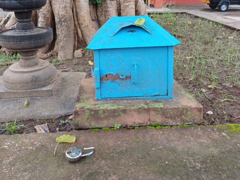  കുപ്രസിദ്ധ മോഷ്ടാവ് എറണാകുളം സ്വദേശി വാവ അനിലാണ് മോഷണത്തിന് പുറകിൽ എന്നാണ് പൊലീസിന്റെ നിഗമനം.