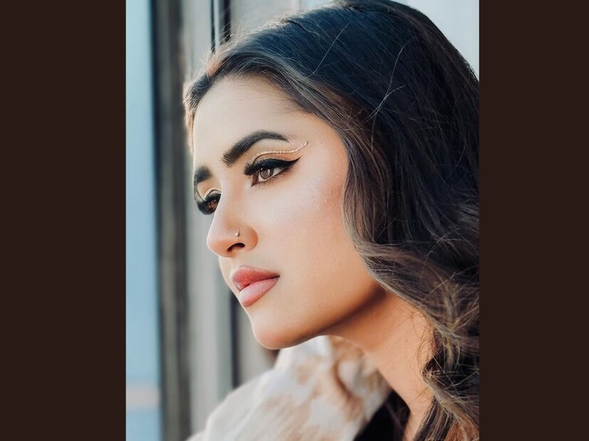  'സ്ത്രീകളോട് ബഹുമാനമില്ലാത്ത വീട്ടിൽ അമ്മയോ സഹോദരിയോ ഇല്ലാത്ത ഒരാൾക്ക് മാത്രമേ ഇത് ചെയ്യാൻ കഴിയൂ. ഞാൻ സാക്ഷിയാണ്, എൻ്റെ ദൈവവും. എനിക്ക് നിങ്ങളുടെ പിന്തുണ മാത്രമേ ആവശ്യമുള്ളൂ' എന്നും താരം പ്രതികരിച്ചു.