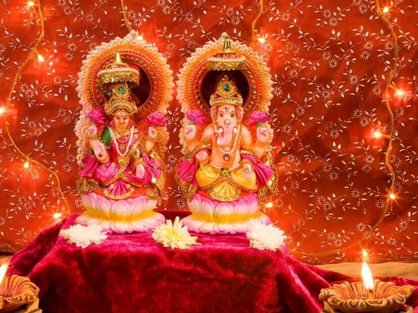  ഈ വർഷത്തെ ദീപാവലി ഒക്ടോബർ 31 വ്യാഴാഴ്ച്ചയാണ്. ലക്ഷ്മി പൂജാ മുഹൂർത്തം: 6:52 PM മുതൽ 8:41 PM വരെ (ഒക്‌ടോബർ 31, 2024)യും. ഈ സാഹചര്യത്തിൽ ശനിയുടെ ചലനമനുസരിച്ച് ദീപാവലിയോടെ ഈ 4 രാശിക്കാരുടെ ജീവിതത്തിൽ സർവൈശ്വര്യം ഉണ്ടാകുമെന്നാണ് പറയപ്പെടുന്നത്. വാസ്തുപ്രകാരം ദീപാവലി ദിനത്തിൽ ഈ 5 കാര്യങ്ങൾ ചെയ്യുന്നത് ജീവിതത്തിൽ സമ്പത്ത് വർദ്ധിപ്പിക്കുമെന്നാണ് വിശ്വാസം.