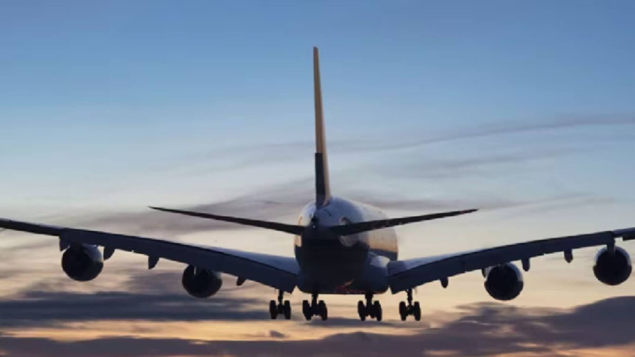 Airline Bomb Hoax ഒരു വ്യാജ ബോംബ് ഭീഷണി വിമാനക്കമ്പനികൾക്ക് കോടികളുടെ നഷ്ടം ഉണ്ടാക്കുന്നതെങ്ങനെ ?