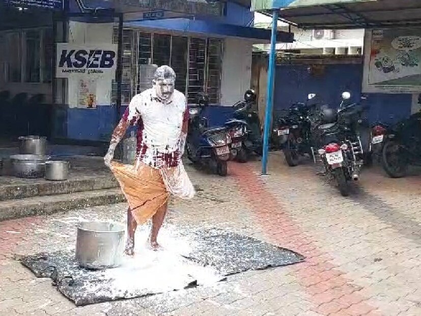  പിന്നീട് 11 മണിയോടെ വൈദ്യുതി പൂർണമായും നിലച്ചു. ഇതോടെ രാജേഷ് പകുതി മാത്രം ആട്ടിവച്ച മാവ് പാക്ക് ചെയ്യാനാകാതെ പുളിച്ചു ഉപയോഗശൂന്യമാവുകയായിരുന്നു.