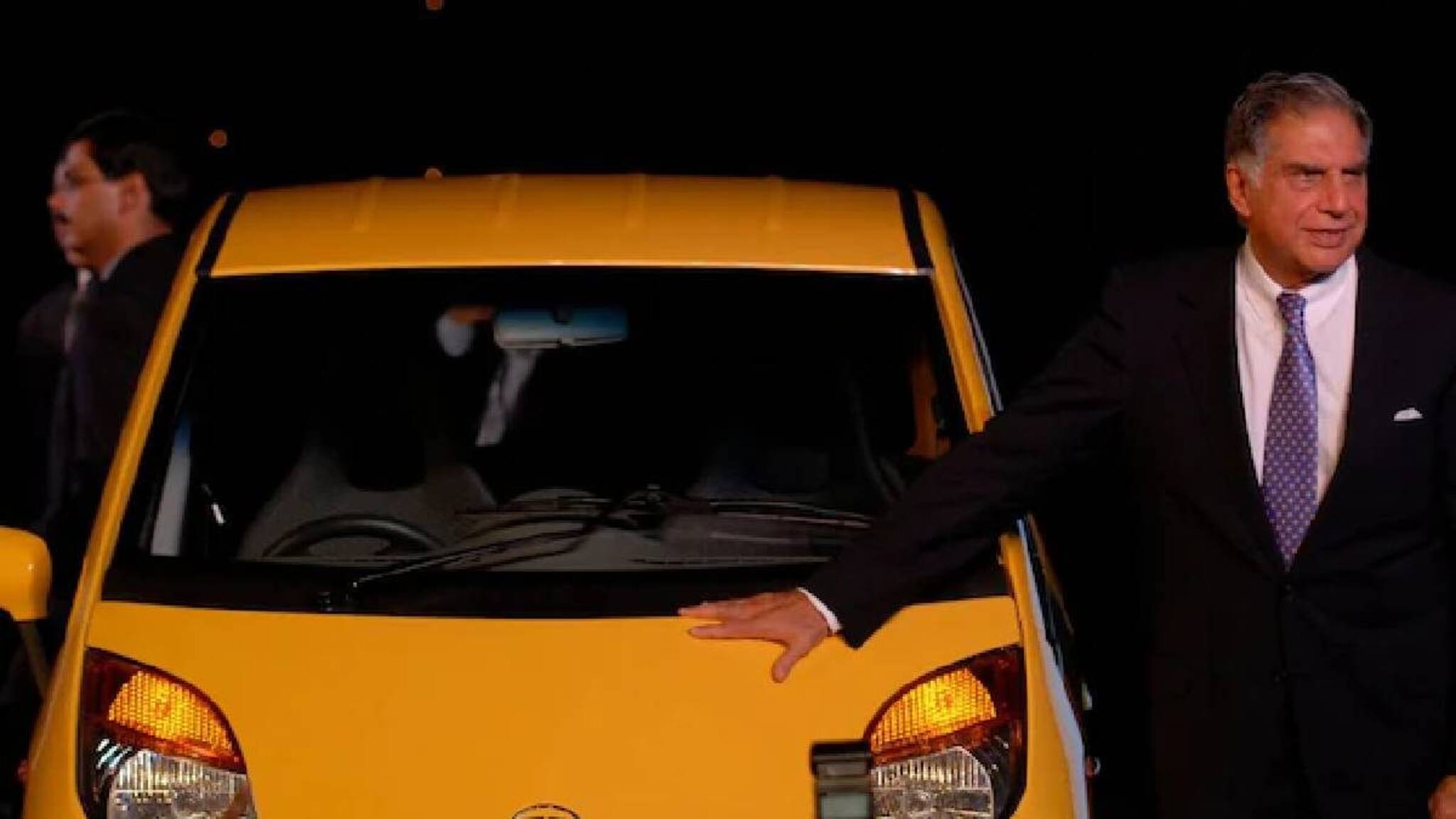 നാനോയുടെ വിപണനതന്ത്രത്തിലെ പിഴവ് അംഗീകരിച്ച രത്തന്‍ ടാറ്റ; സിംഗൂരിലെ പദ്ധതി മുങ്ങിയത് എങ്ങനെ?