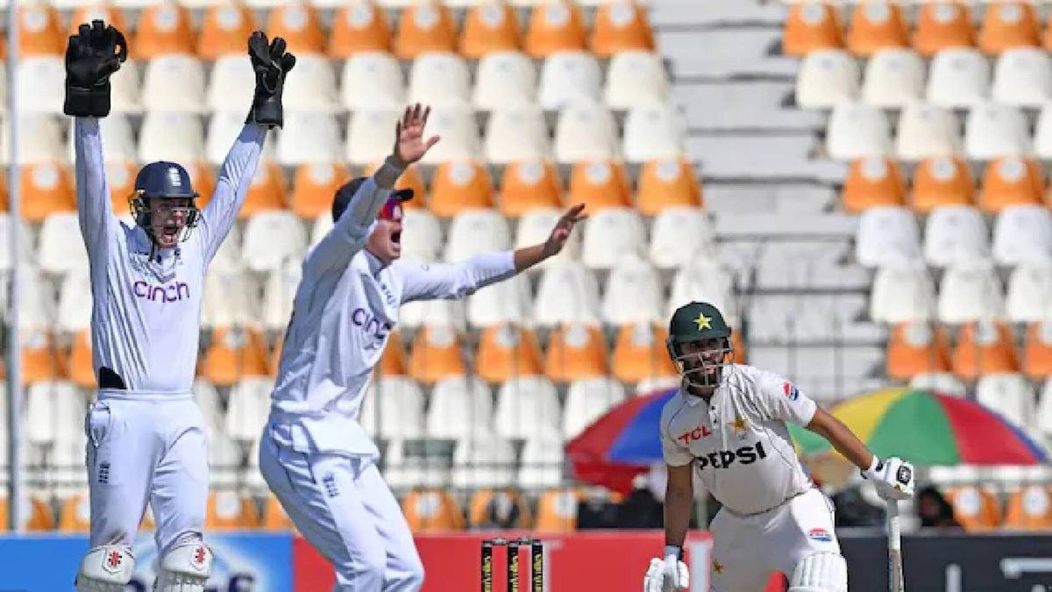 അതുതന്നെ സംഭവിച്ചു; ആദ്യ ഇന്നിങ്സിൽ 500 റൺസടിച്ചിട്ടും ഇന്നിങ്സിന് തോൽക്കുന്ന ആദ്യ ടീമായി പാകിസ്ഥാൻ