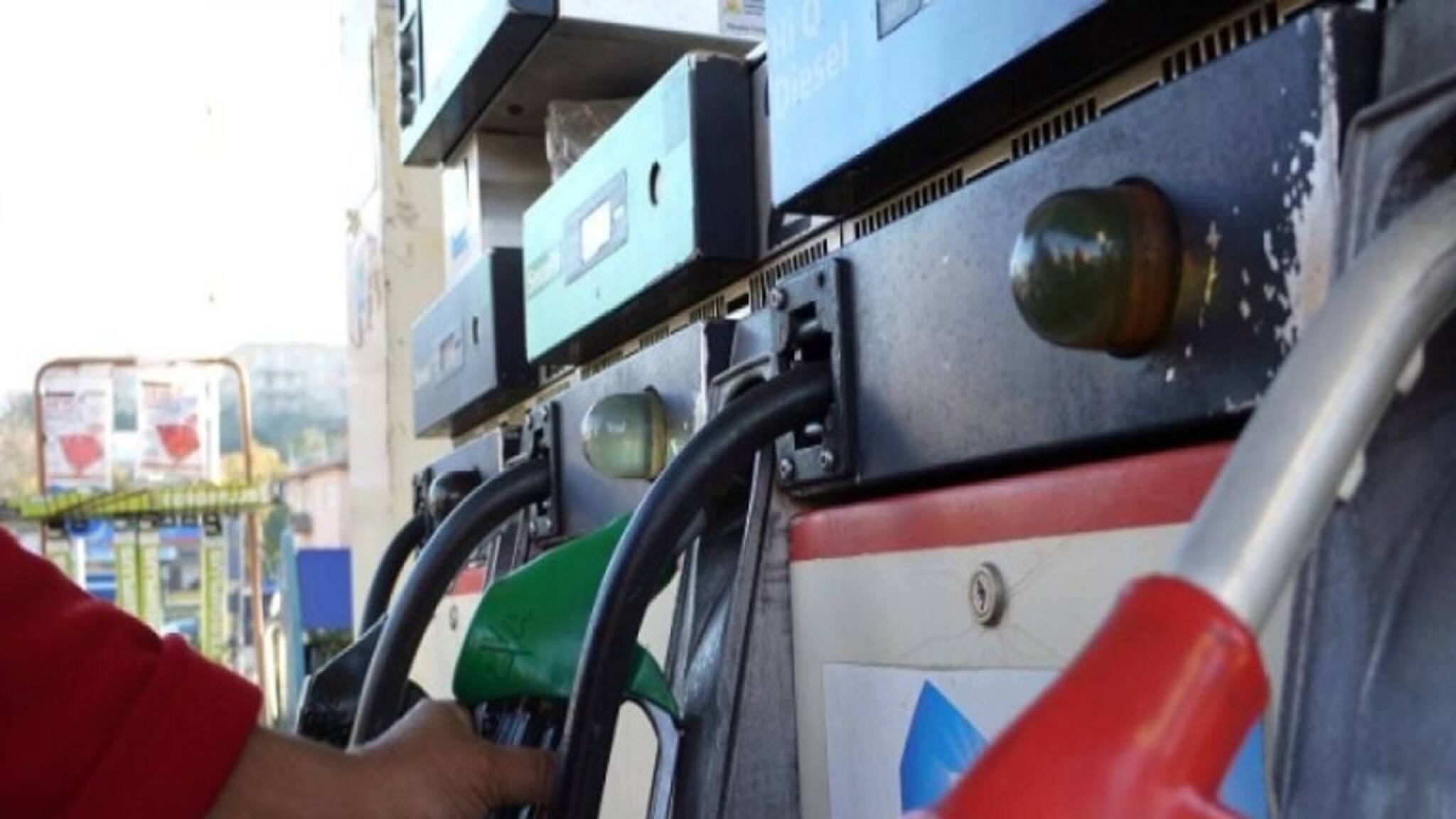 ഒരു പെട്രോൾ പമ്പ് തുടങ്ങിയാലോ? എത്ര സ്ഥലം വേണം ? എത്ര തുക ചെലവ് വരും? എത്ര റിപ്പോര്‍ട്ട് അനുകൂലമായി വേണം