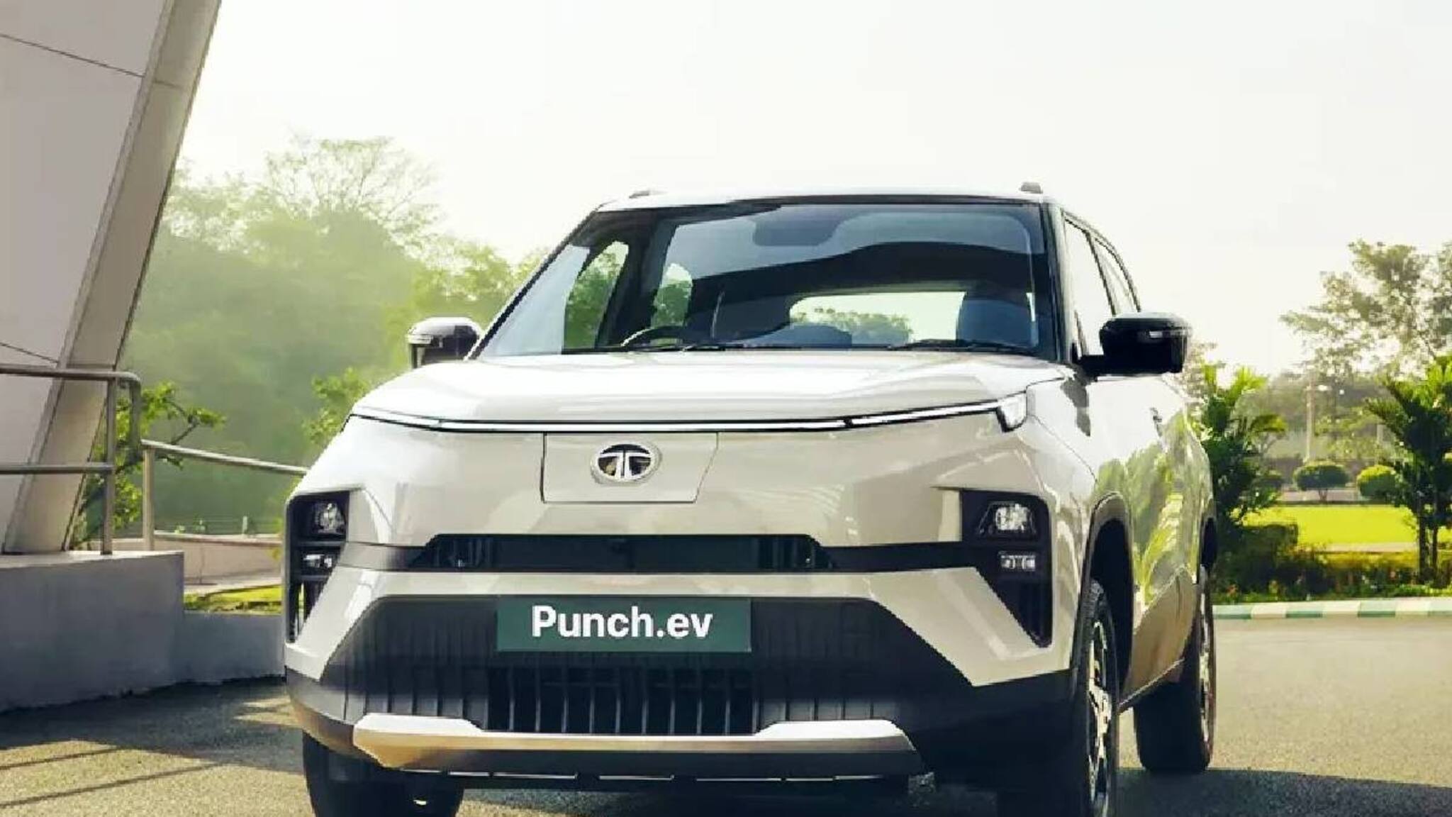 Tata Punch EV : വില കുറവിന് പിന്നാലെ വമ്പൻ ഡിസ്കൗണ്ട് ഓഫറുമായി ടാറ്റ പഞ്ച് ഇവി ; സവിശേഷതകൾ അറിയാം