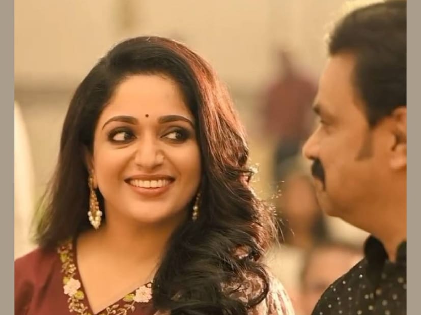 സിനിമയിൽ കാവ്യയെ സാരി ഉടുപ്പിക്കാറുള്ള ബെൻസിയെയാണ് കല്യാണത്തിനും സാരി ഉടുപ്പിക്കാൻ നിശ്ചയിച്ചിരുന്നത്. ഷൂട്ടിംഗ് എന്ന് കരുതിയ ബെൻസി കാവ്യയോട് ചുരിദാർ ഉട്ടുള്ള രംഗങ്ങൾ ആദ്യം ഷൂട്ട് ചെയ്‌തോളൂ, താൻ ഉച്ചയ്ക്ക് അങ്ങോട്ട് എത്താം എന്നായിരുന്നു പ്രതികരിച്ചത്. അത്രകണ്ട് പഴുതടച്ച പ്ലാനിംഗ് ആയിരുന്നു ദിലീപ്, കാവ്യാ മാധവൻ വിവാഹത്തിന് എല്ലാവരും ചേർന്ന് നടത്തിയത്