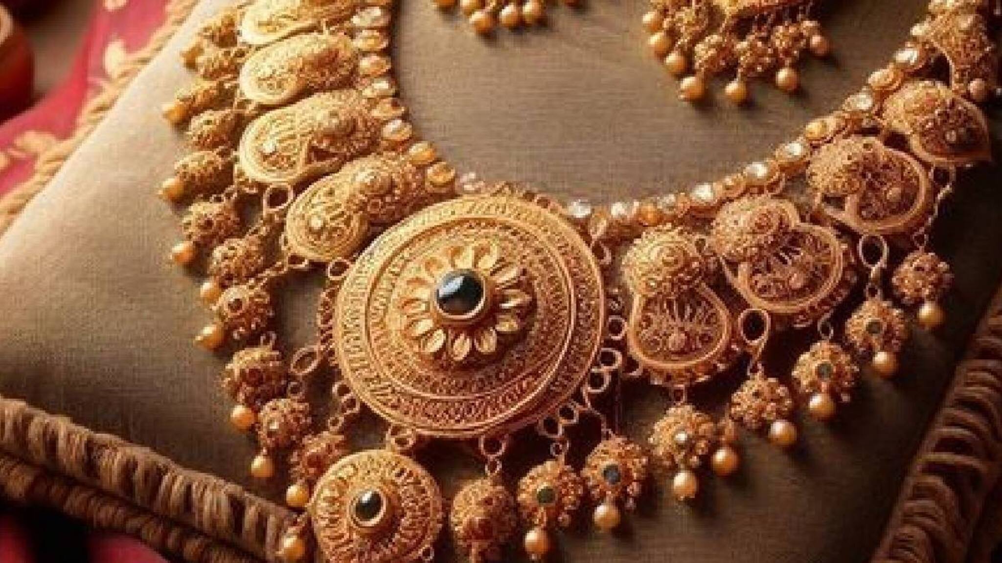 Gold Rate | ആഭരണപ്രേമികൾക്ക് ചെറിയൊരു ആശ്വാസം; സ്വർണവിലയിൽ ചെറിയൊരു ഇടിവ്