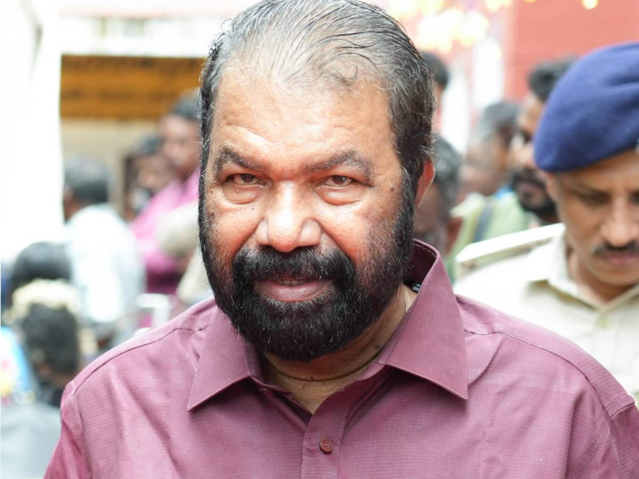 'വെല്ലുവിളി ഇങ്ങോട്ട് വേണ്ട'; ഹിജാബ് വിഷയത്തിൽ സ്കൂൾ‌ മാനേജ്മെന്റിനെതിരെ മന്ത്രി ശിവൻകുട്ടി