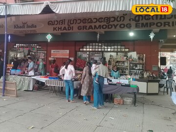 മിഠായിതെരുവിലെ കോഴിക്കോട് സർവ്വോദയസംഘം ഖാദി ഗ്രാമോദ്യോഗ് എംപോറിയത്തില തിരക്ക് 