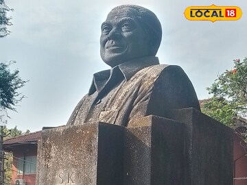 കോഴിക്കോട് മിഠായി തെരുവ് സ്ഥിതി ചെയ്യുന്ന എസ് കെ പൊറ്റെക്കാട് ശില 