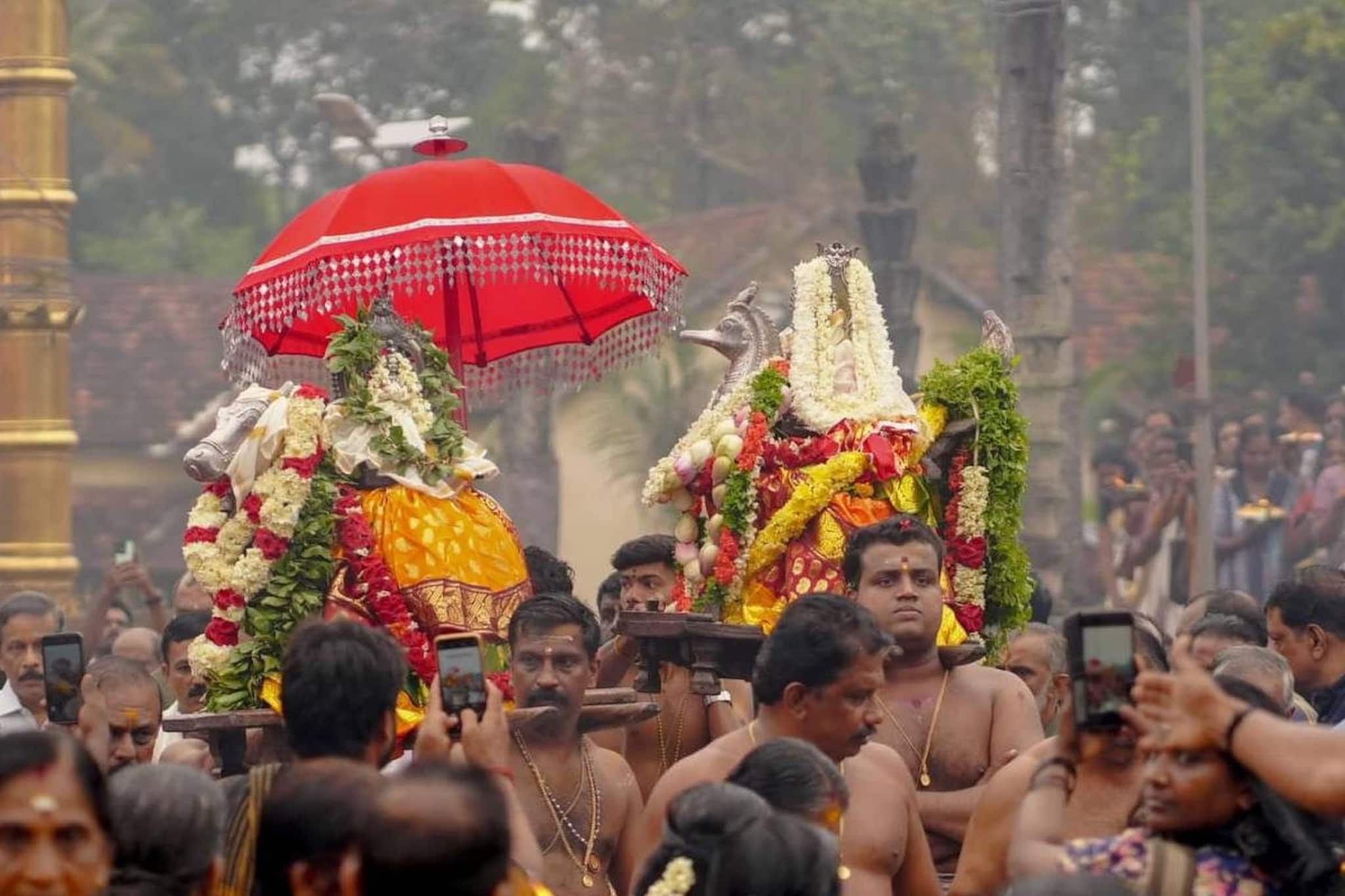 ഹൈക്കോടതി വിധി; ആനയെ ഒഴിവാക്കി ചെങ്ങന്നൂർ ക്ഷേത്രത്തിലെ തൃപ്പൂത്താറാട്ട്