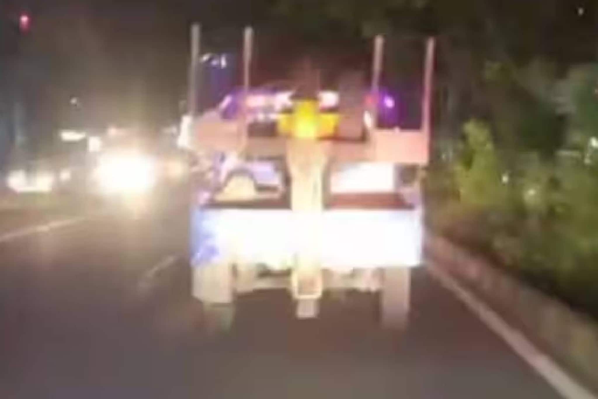 കൊച്ചിയിൽ ആംബുലൻസിന് സൈഡ് കൊടുക്കാതെ വാഹനമോടിച്ച യുവാവിന്‍റെ ലൈസൻസ് എംവിഡി റദ്ദാക്കി