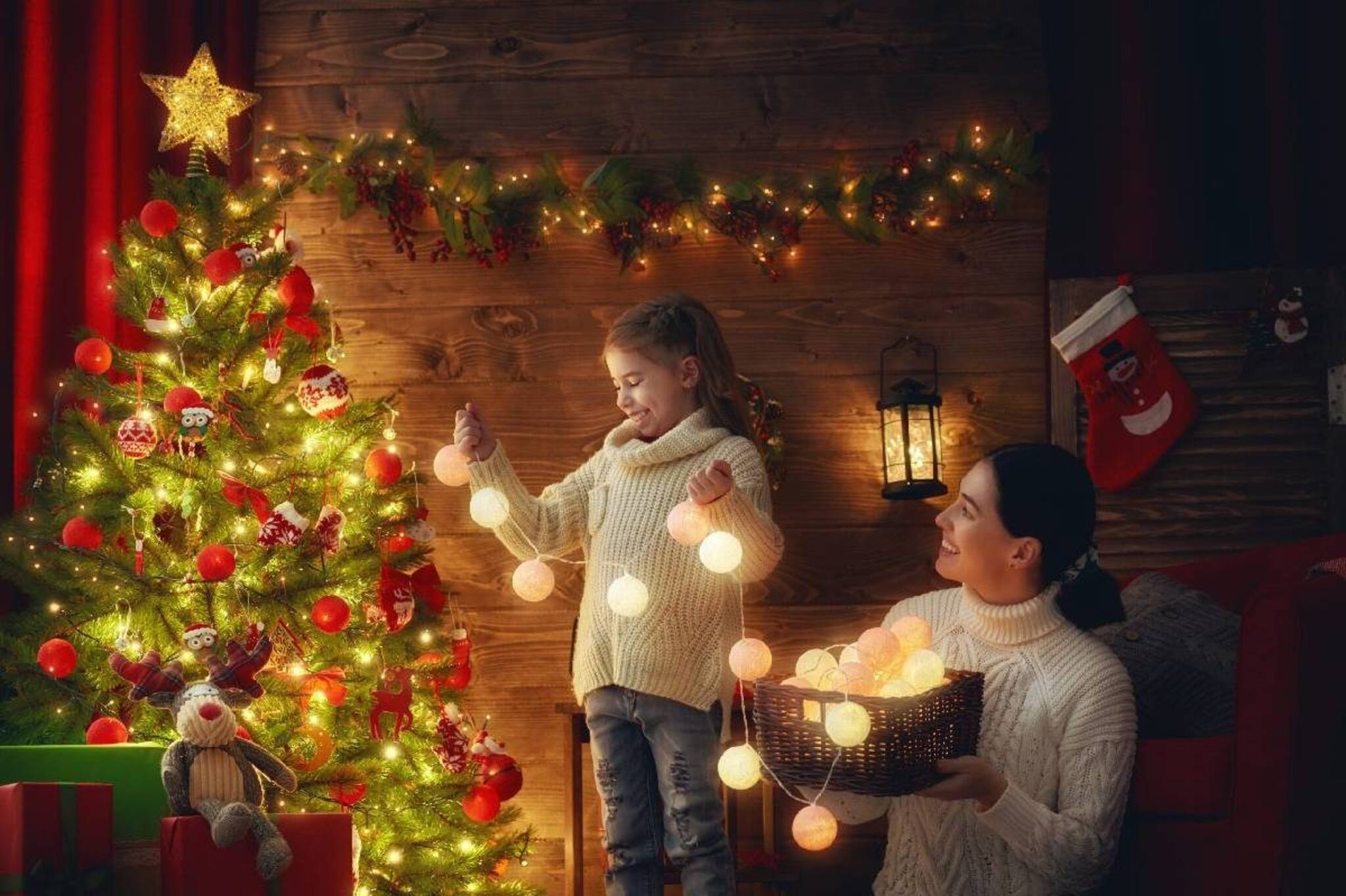 'വയര്‍ നേരിട്ട് പ്ലഗ് സോക്കറ്റില്‍ കുത്തരുത്'; ക്രിസ്മസ് നവവത്സര വൈദ്യുത ദീപാലങ്കാരത്തില്‍ മുന്നറിയിപ്പുമായി KSEB