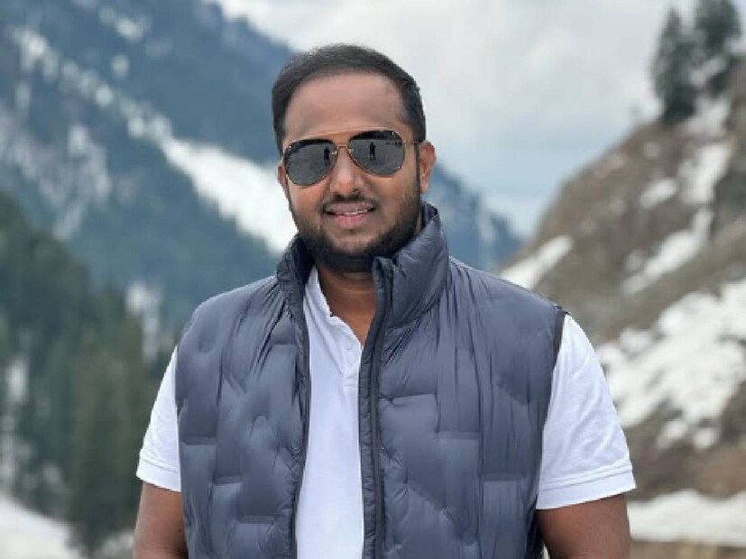 സമാന്ത റൂത്ത് പ്രഭു, ലോകേഷ് കനകരാജ്, രശ്‌മിക മന്ദാന, കല്യാണി പ്രിയദർശൻ, മാളവിക മോഹനൻ, പ്രിയങ്ക അരുൾ മോഹൻ, കതിർ, സംയുക്ത, അർജുൻ ദാസ്, അഞ്ജലി എന്നിവരുടെ മാനേജർ കൂടിയാണ് ഇദ്ദേഹം. തമിഴ് സിനിമാ മേഖലയുടെ ചരിത്രത്തിലെ തന്നെ ആദ്യത്തെ സെലിബ്രിറ്റി മാനേജ്‌മന്റ് കമ്പനിയാണ് ജഗദീഷ് പളനിസാമിയുടെ നേതൃത്വത്തിലെ റൂട്ട്. കല്യാണി പ്രിയദർശൻ നായികയായ 'ശേഷം മൈക്കിൽ ഫാത്തിമ' എന്ന ചിത്രം നിർമിച്ചതും ജഗദീഷിന്റെ നേതൃത്വത്തിലെ കമ്പനിയാണ്. കീർത്തി സുരേഷിന്റെ ഒരു ചിത്രവും ഇദ്ദേഹം നിർമിച്ചിട്ടുണ്ട്‌