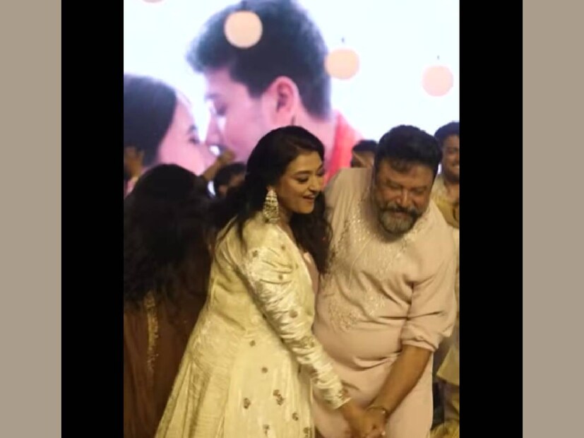 ചക്കി എന്ന് വിളിക്കുന്ന മകൾ മാളവികയുടെ വിവാഹത്തിനും പാർവതി ഒരു നൃത്തരൂപം അവതരിപ്പിച്ചിരുന്നു.  പ്രത്യേകം ചിട്ടപ്പെടുത്തിയ മാതൃത്വത്തിന്റെ ഡാൻസ് ആണ് അന്ന് പാർവതി അവതരിപ്പിച്ചതെങ്കിൽ, ഇന്ന് കണ്ണൻ എന്ന് വിളിക്കുന്ന മകൻ കാളിദാസിന് വേണ്ടിയും പാർവതി ഒരു പ്രത്യേക നൃത്ത രൂപം തയാറാക്കി അവതരിപ്പിച്ചു. കാളിദാസ് പോസ്റ്റ് ചെയ്ത സംഗീത് ചടങ്ങുകളുടെ ദൃശ്യങ്ങളിൽ അമ്മയുടെ ഈ നൃത്തവും ഉൾപ്പെട്ടിരിക്കുന്നു. എന്നിരുന്നാലും, തീർത്തും അപ്രതീക്ഷിത പ്രതികരണമാണ് ഈ വീഡിയോ വേദിയിൽ ഇരുന്ന ജയറാമിലും മകനിലും ഉളവാക്കിയത് 