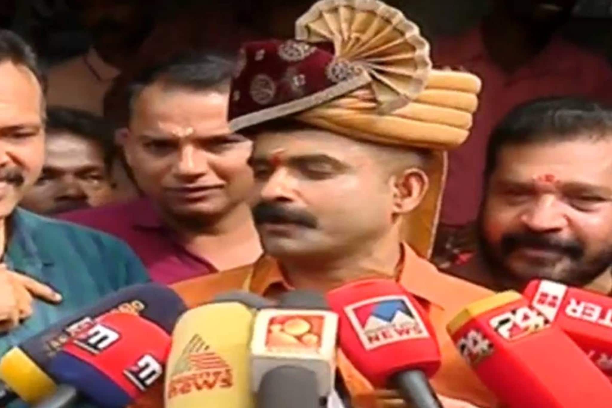 12 കോടിയുടെ പൂജാ ബമ്പർ ഭാഗ്യവാൻ കരുനാഗപ്പള്ളി സ്വദേശി ദിനേശ് കുമാർ