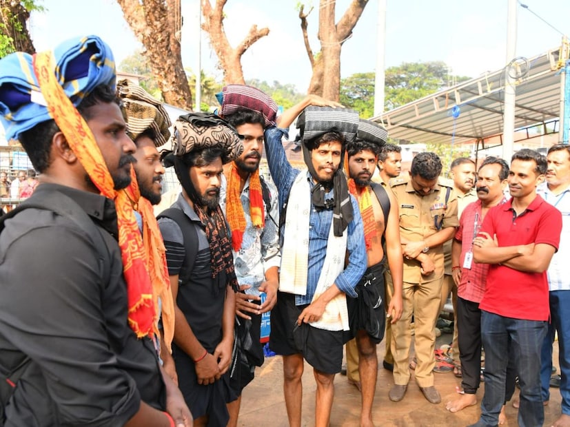  എരുമേലി വഴിയുള്ള കാനന പാതയിലൂടെ സഞ്ചരിക്കുന്ന ഭക്തർക്ക് പ്രത്യേക ദർശനം നൽകുന്ന സംവിധാനം ഇന്ന് മുതൽ നിലവിൽ വന്നു. സന്നിധാനം എഡിഎം ഡോ അരുൺ എസ് നായർ മുക്കുഴിയിൽ പാസ് വിതരണത്തിന്റെ ഉദ്ഘാടനം നിർവഹിച്ചു.