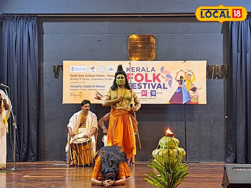  ഒടുവിൽ കാനനത്തിൽ ഉപേക്ഷിച്ച സീതയെ തേടി രാമൻ എത്തുന്നതും അയോധ്യയിലേക്ക് ക്ഷണിക്കുന്നതും സീത ആ ക്ഷണം നിരസിക്കുന്നതും ഒക്കെ ഇവർ കളിക്കുന്നു. സീതയുടെ സ്വർഗ്ഗാരോഹണത്തോടെ സീതകളി അവസാനിക്കുന്നു.